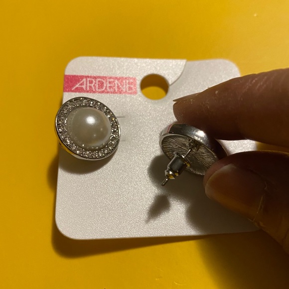 Ardene Earrings - Picture 2 of 2